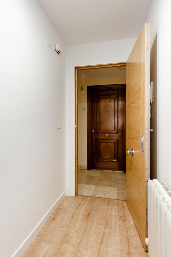 Apartamento Nuevo Centro Гранада Екстериор снимка